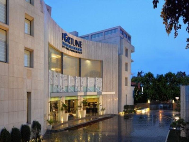 Inn Riviera Jammu Exterior foto